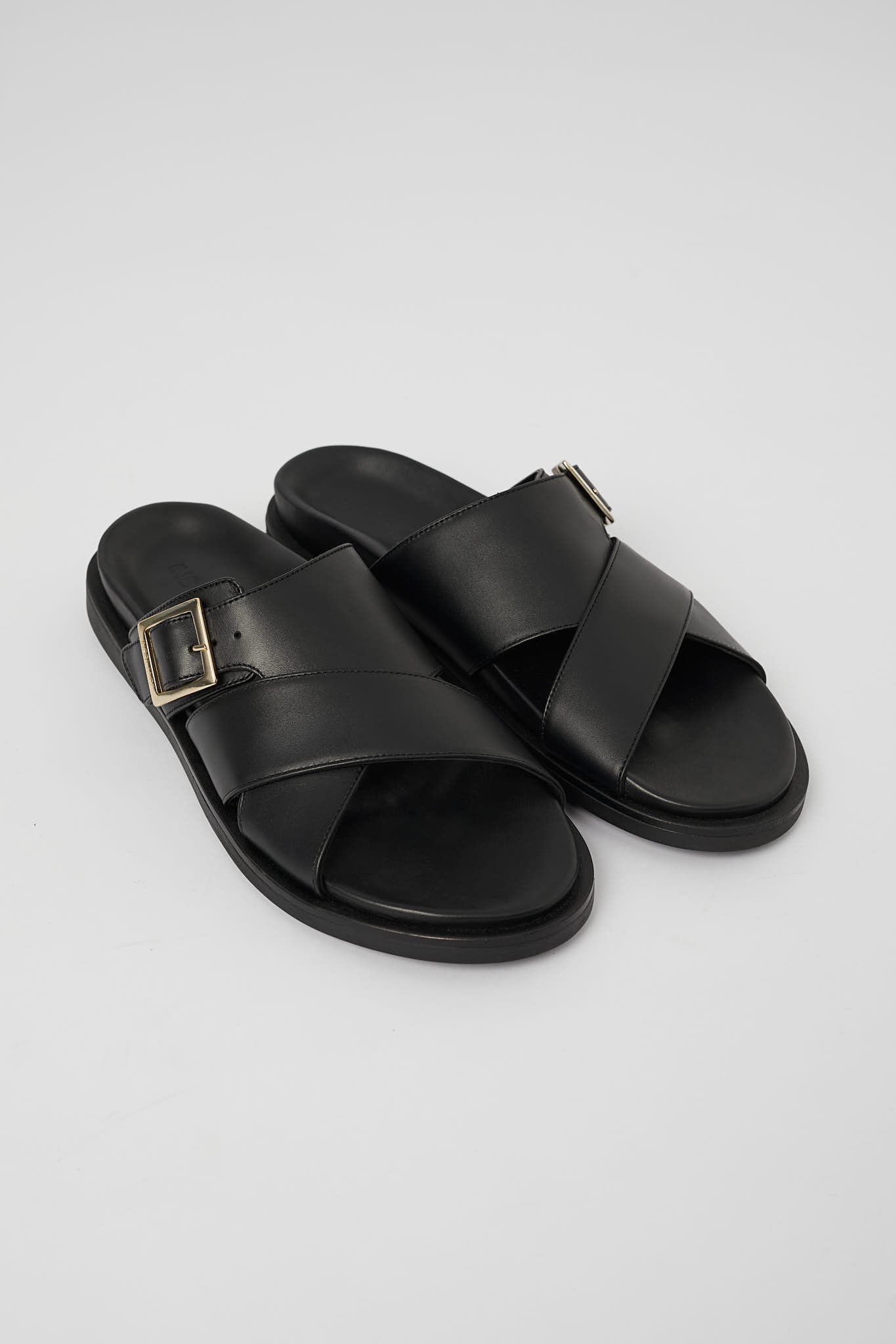 Black Llafranc handcrafted leather sandals with ergonomic support